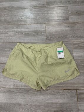 Nike Women's Light Lime Athletic Running Shorts Xl